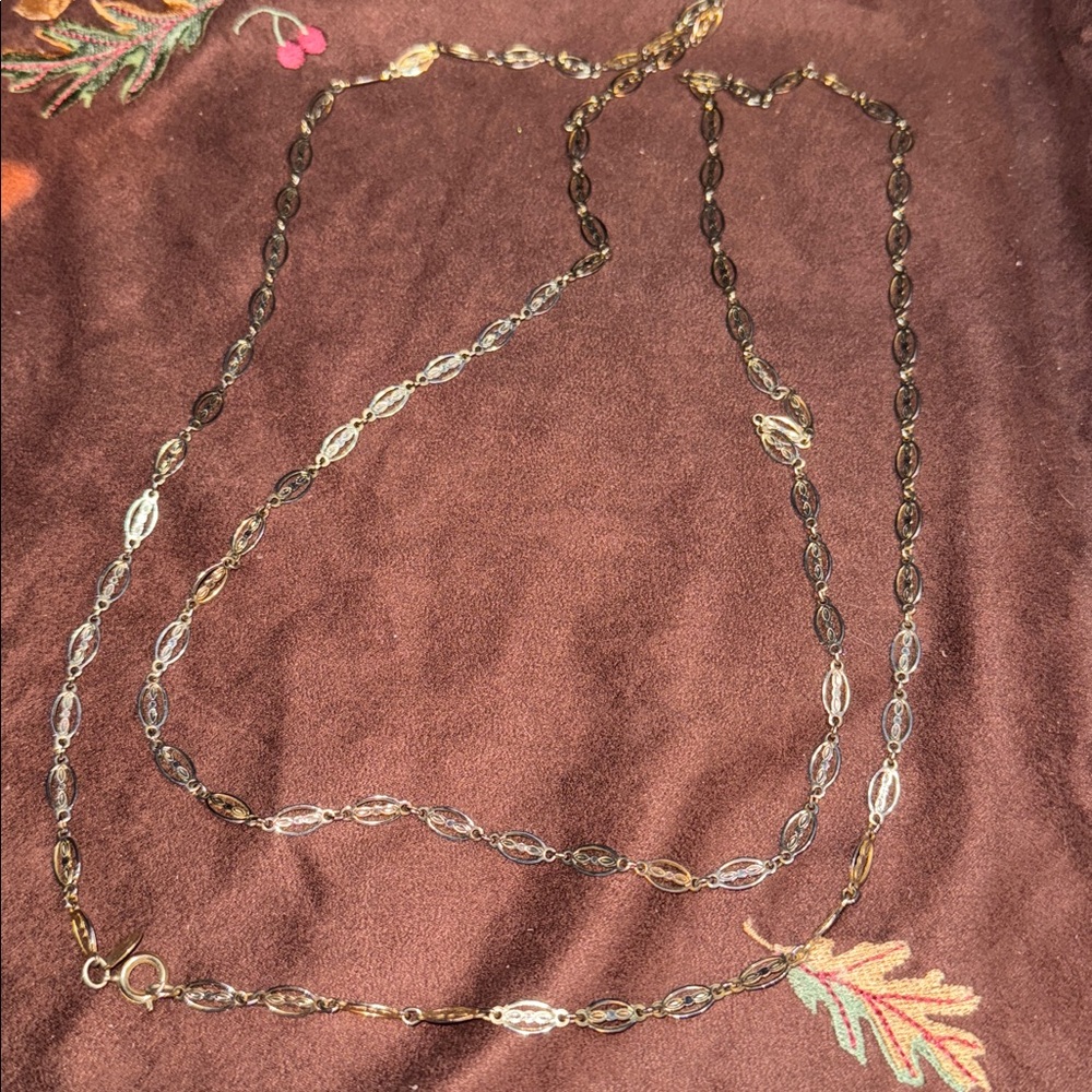 Park Lane LARGE gold toned 26” Necklace 🐈‍⬛